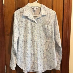 Old Navy "The Classic Shirt" Button down blouse VGUC